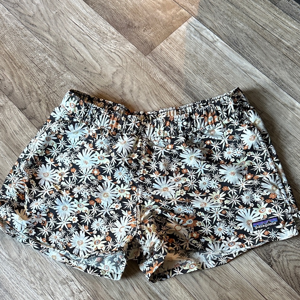 Patagonia Women's Black Floral Baggies Shorts